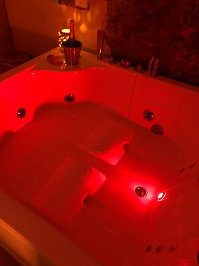 Lejlighed i Casagiove på 85 m². Soveværelser: 3. Private badeværelser: 3. Caserta Eksteriør billede