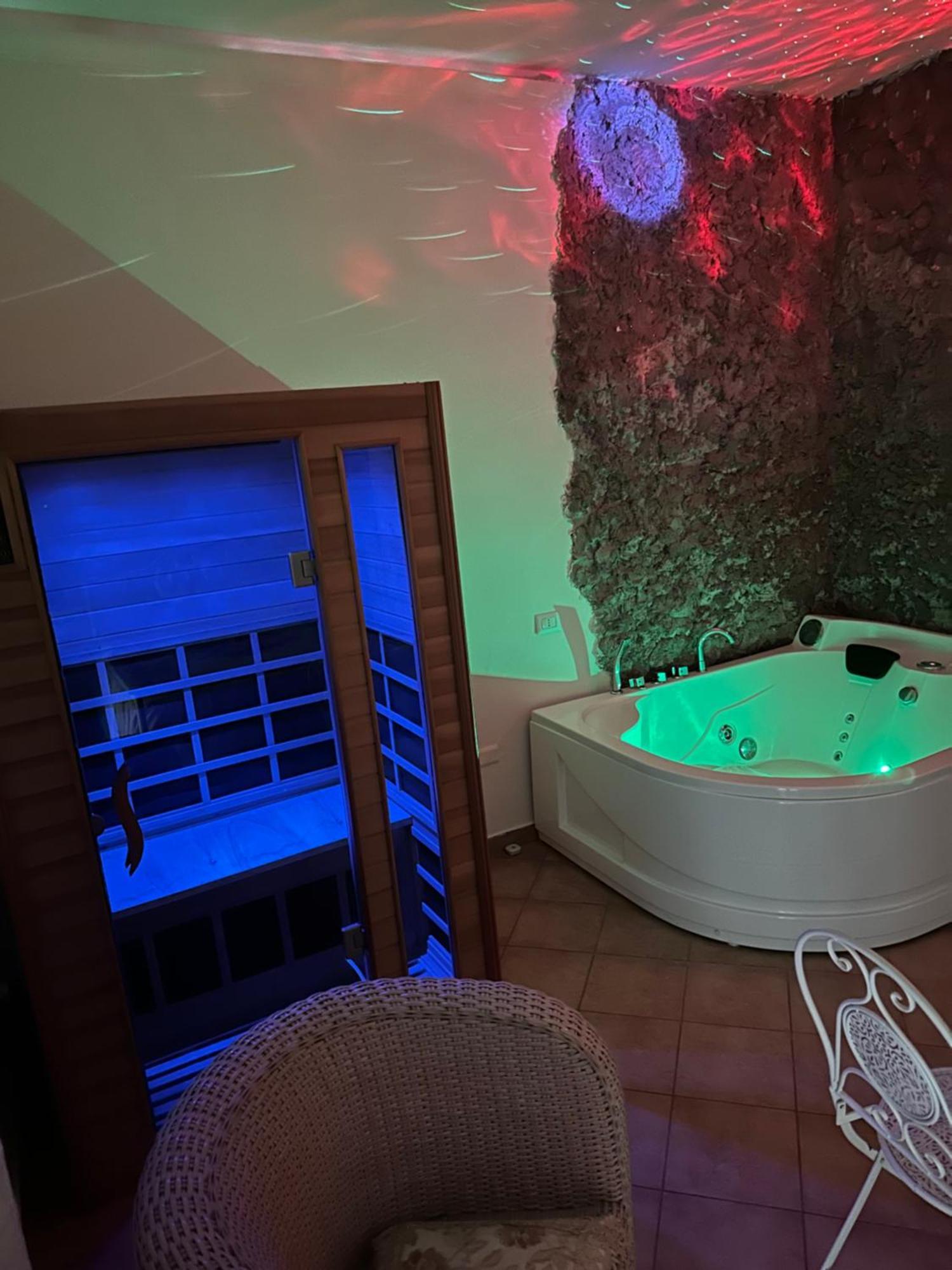 Lejlighed i Casagiove på 85 m². Soveværelser: 3. Private badeværelser: 3. Caserta Eksteriør billede