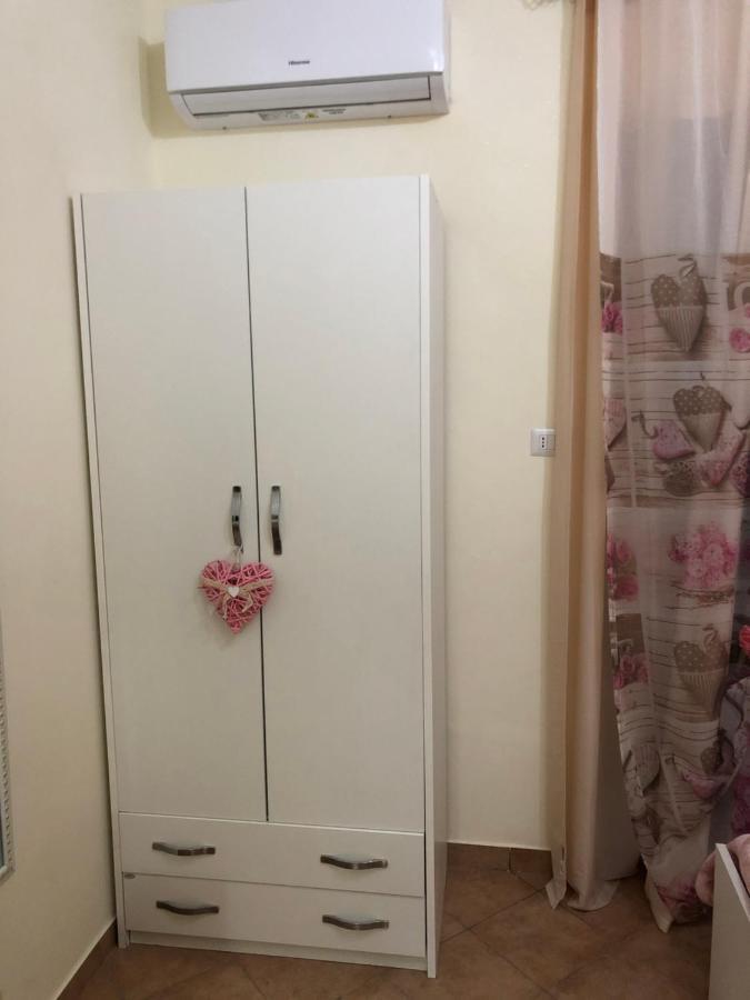 Lejlighed i Casagiove på 85 m². Soveværelser: 3. Private badeværelser: 3. Caserta Eksteriør billede