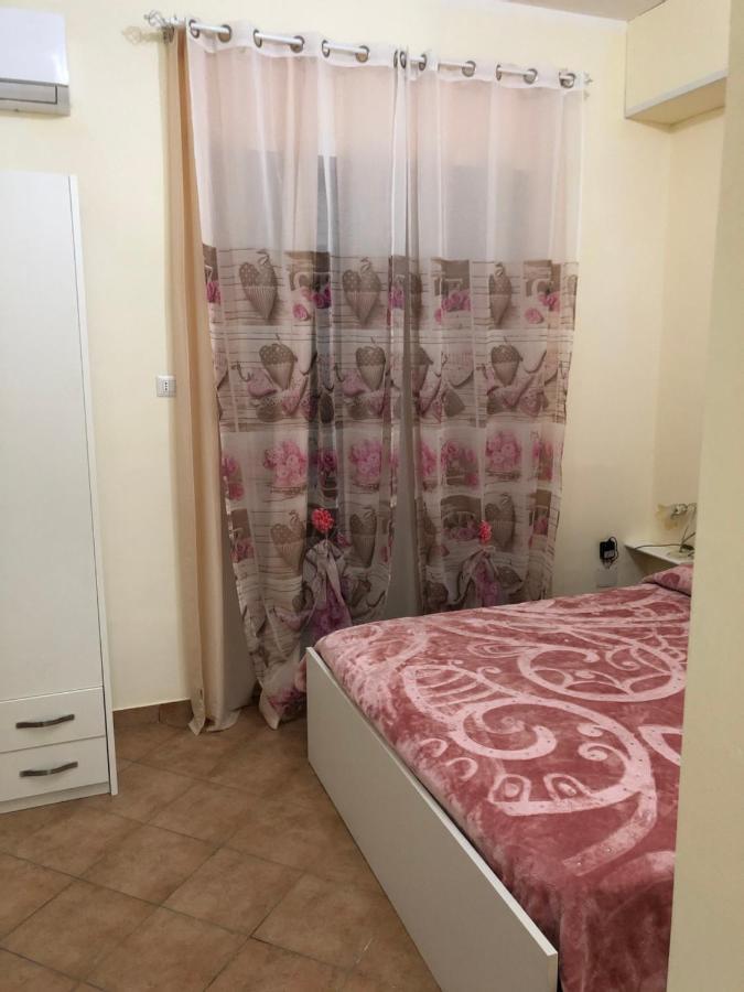 Lejlighed i Casagiove på 85 m². Soveværelser: 3. Private badeværelser: 3. Caserta Eksteriør billede
